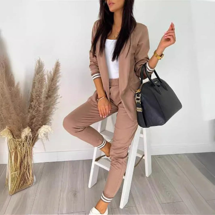 Damen nan sportlich-elegantes Blazer-Jogginghose Zweiteiler mit elastischem Bund und Bündchen Echo Archiv