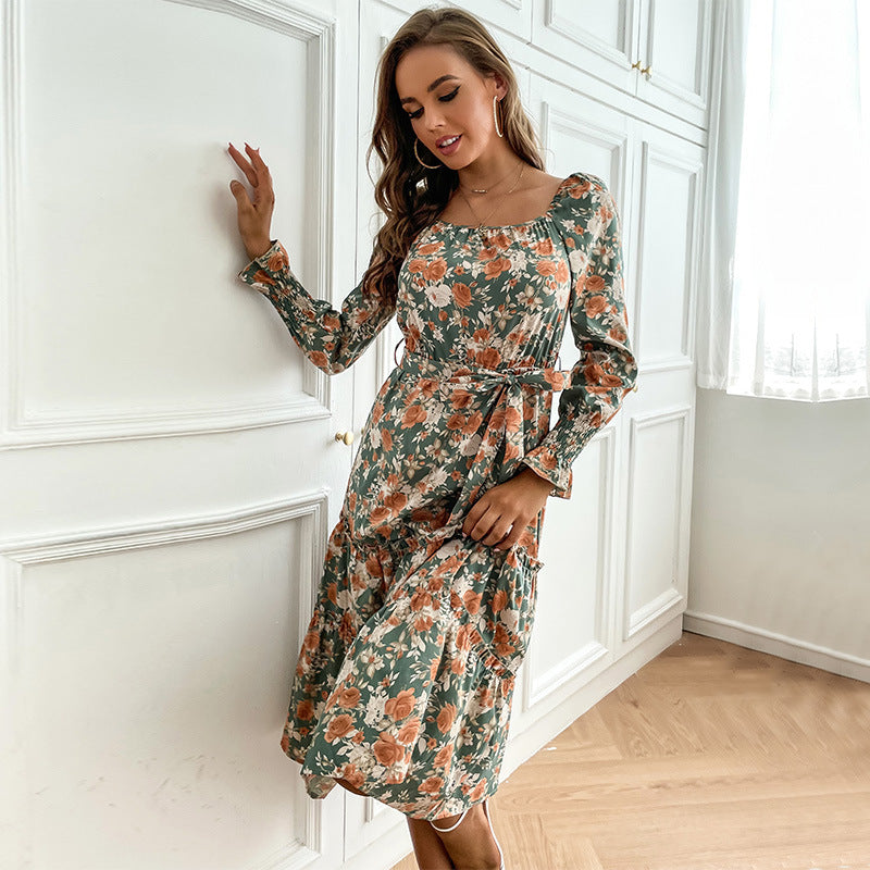 Damen Midikleid mit quadratischem Ausschnitt, Puffärmeln und Taillenschnürung Echoarchiv