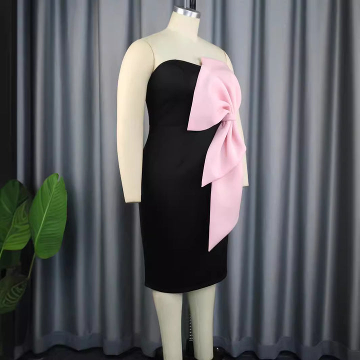 Damen Elegantes Abendkleid mit großem Schleifenakzent Echo Archiv