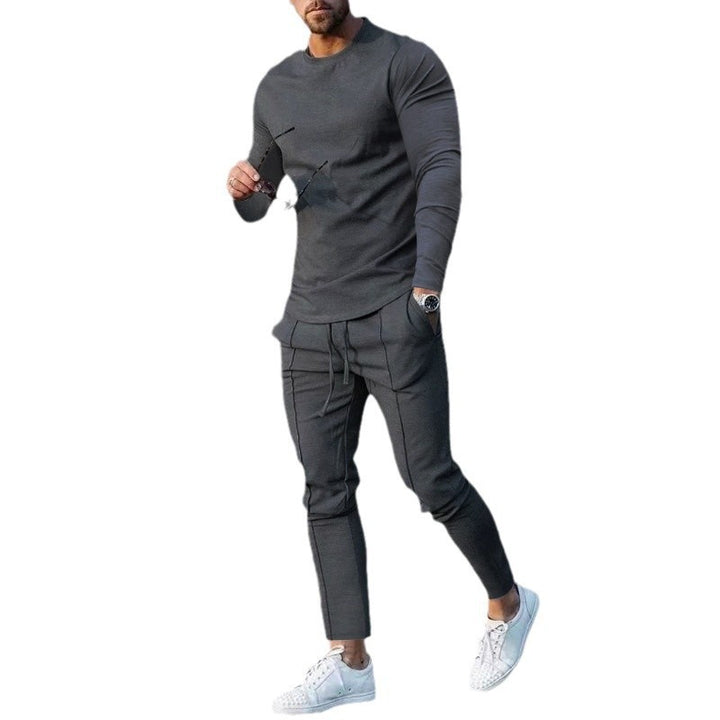 Herren Sportliches Langarm-Oberteil mit praktischer Jogginghose Echoarchiv