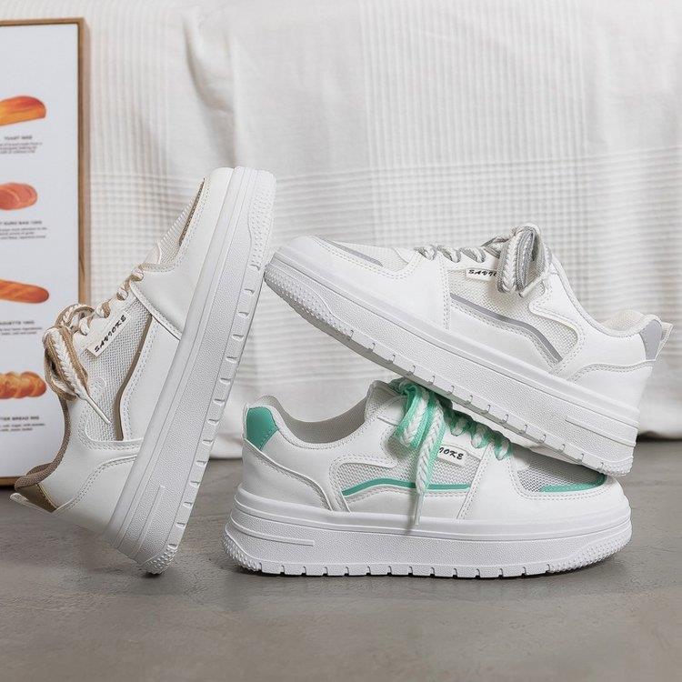Damen Sportliche Sneakers mit luftiger Mesh-Oberfläche und dämpfender Sohle Echo Archiv