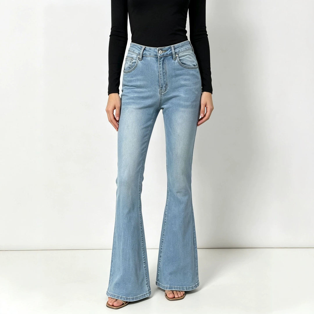 Damen nan hochgeschnittene Jeans mit schmaler Hüftpartie und weitem Schlag mit elastischem Bund Echo Archiv