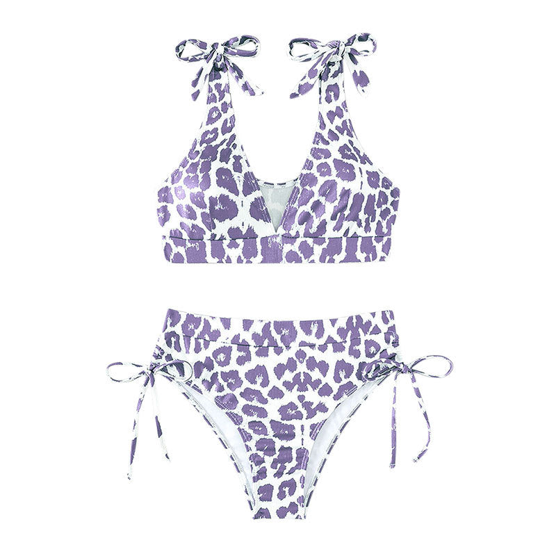 Damen Hochgeschnittener Bikini mit sportlichem Design und verspielten Bindebändern Echo Archiv