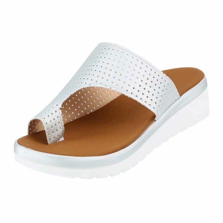 Damen nan lässige Zehensteg-Slipper mit gelochtem Soft-Obermaterial und dämpfender Keilsohle Echo Archiv