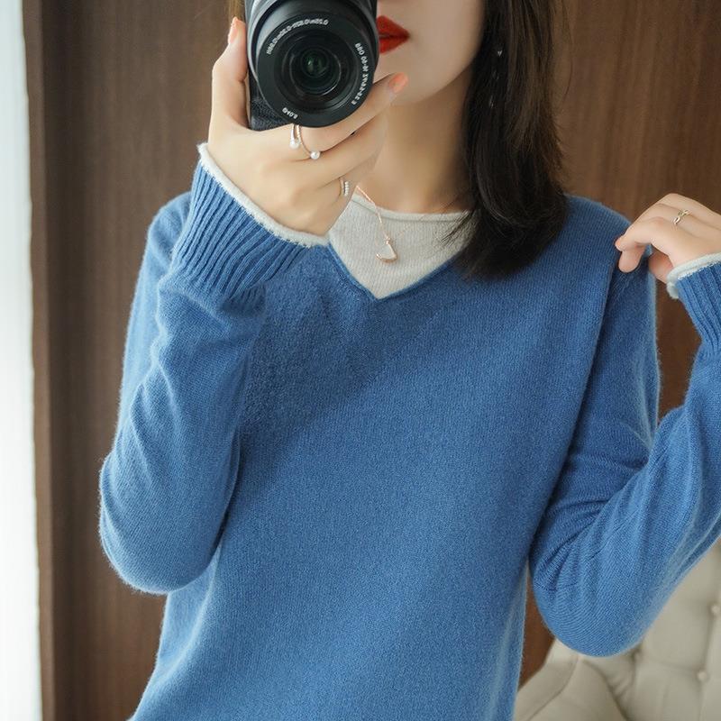 Damen Weicher V‑Ausschnitt-Pullover aus Kaschmir‑Look mit kontrastierter Kantenverzierung Echoarchiv