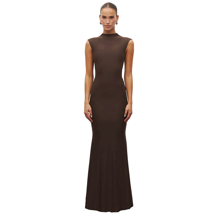Damen Elegantes Schmalgeschossenes Maxikleid mit hohem Kragen Echo Archiv