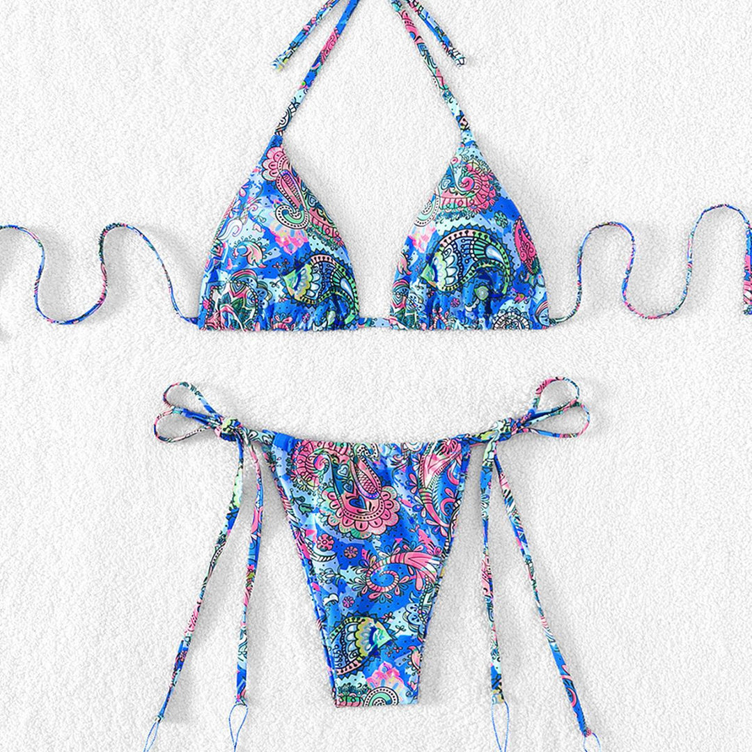 Damen Triangel-Bikini mit verspielten Quasten und buntem Paisleymuster Echo Archiv