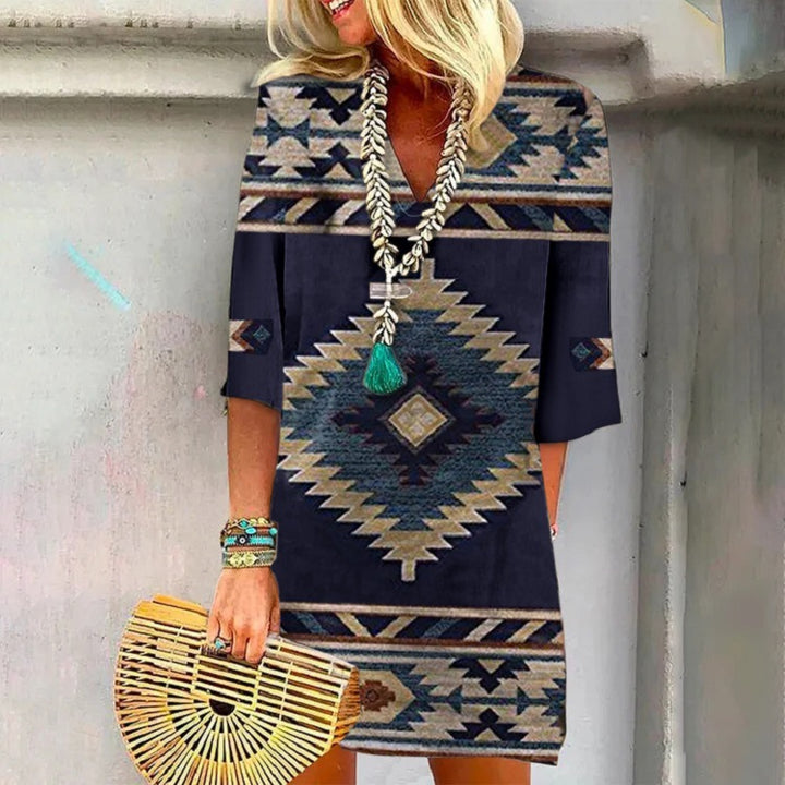 Damen Boho Tunika Kleid mit V-Ausschnitt, 3/4 Ärmeln und geometrischem ethnischem Druck – Lunéa
