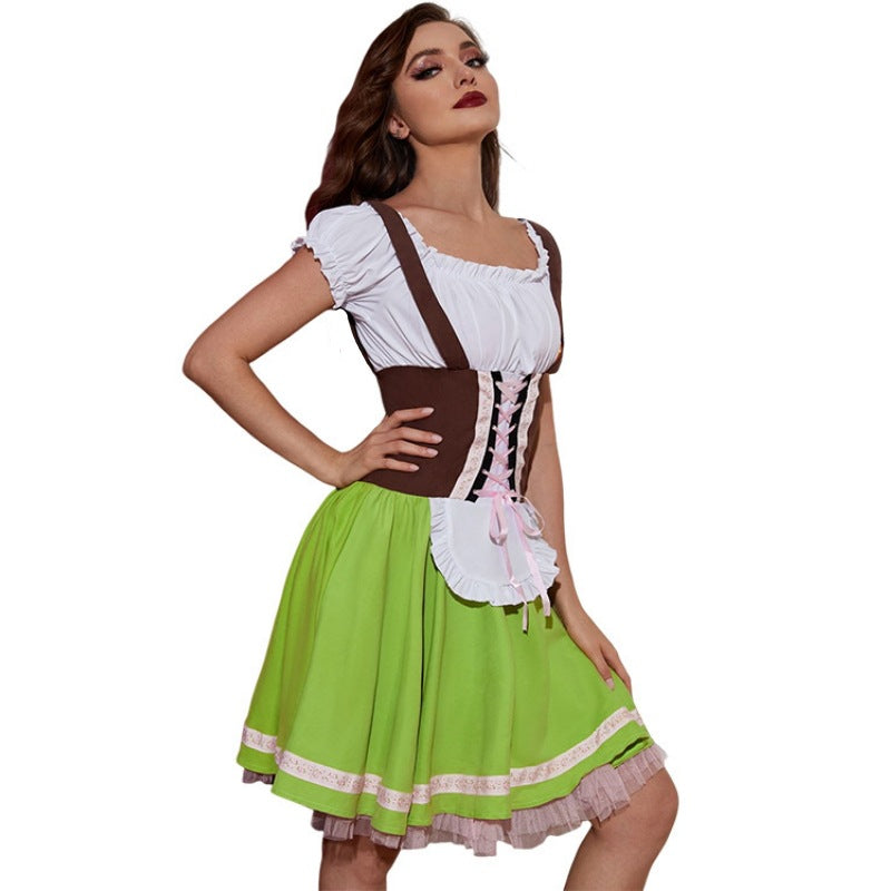 Damen nan Trachten-Festkleid mit figurbetonter Korsett-Schnürung, geraffter Carmenbluse und mehrlagigem Tellerrock Echo Archiv