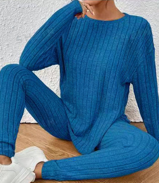 Damen Geripptes Feinstrick-Relax-Set mit Oversize-Pullover und schlanker Joggerhose Echoarchiv