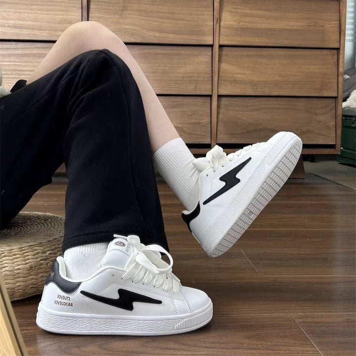 Damen Sneakers im sportlichen Design mit gepolsteter Innensohle Echo Archiv