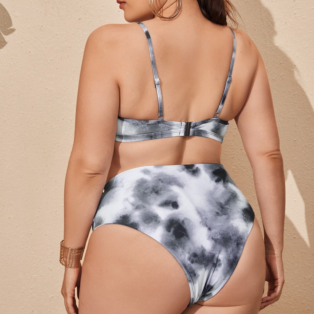 Damen Bikini-Set mit modernem Schnitt und verspielten Trägern Echo Archiv