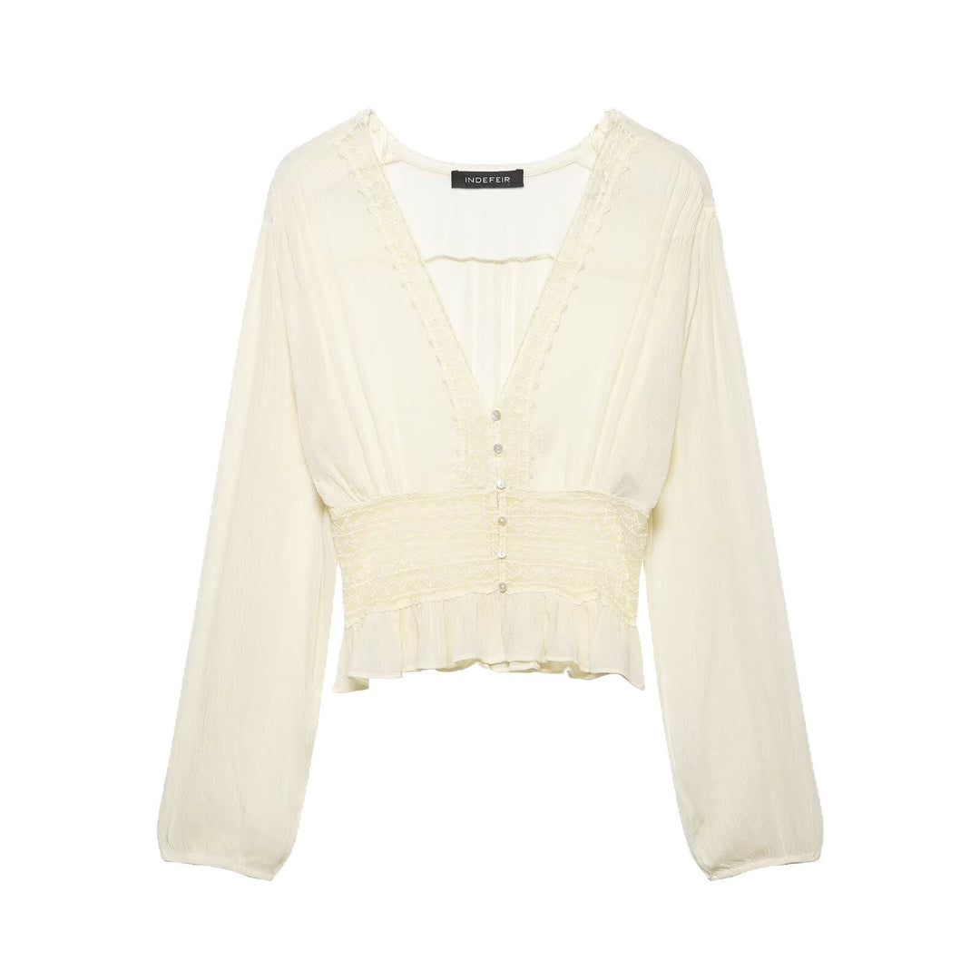 Damen Zarte Langarm‑Bluse aus Crinkle‑Chiffon mit tiefem V‑Ausschnitt, Smok‑Taille und Volantsaum Echo Archiv
