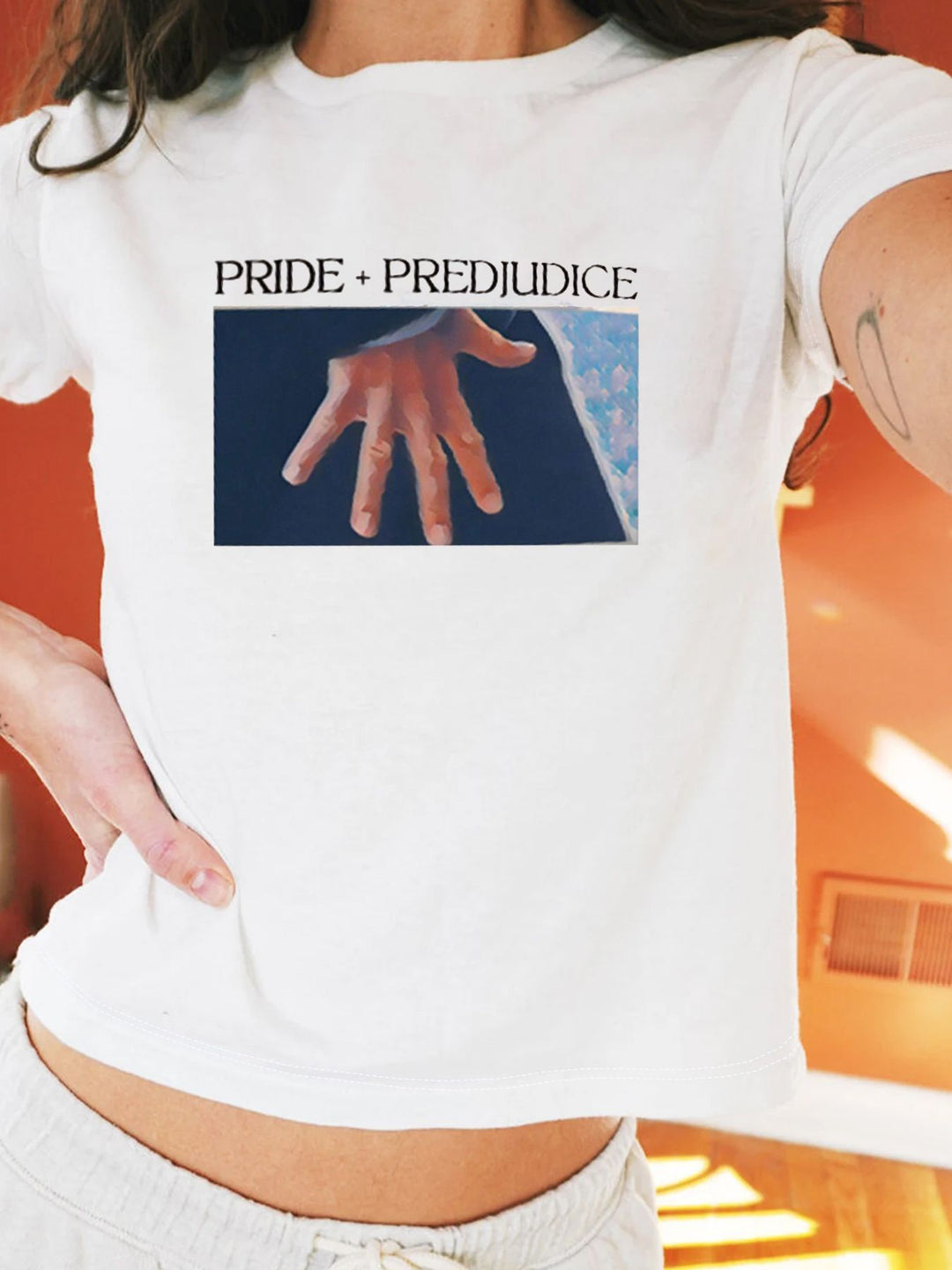 Damen Crop-T-Shirt mit kreativem Bärenmotiv und witzigem Spruch Echo Archiv