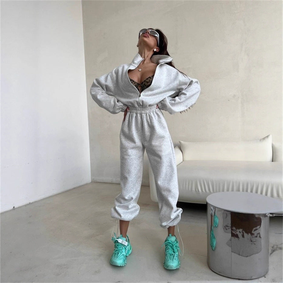 Damen Relaxed-Loungewear-Set mit Halbzip-Stehkragen und hochtaillierter Weitbein-Jogginghose – Avérine