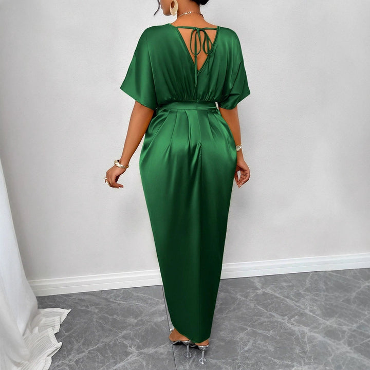 Damen Maxikleid mit elegantem V-Ausschnitt und tailliertem Design Echo Archiv