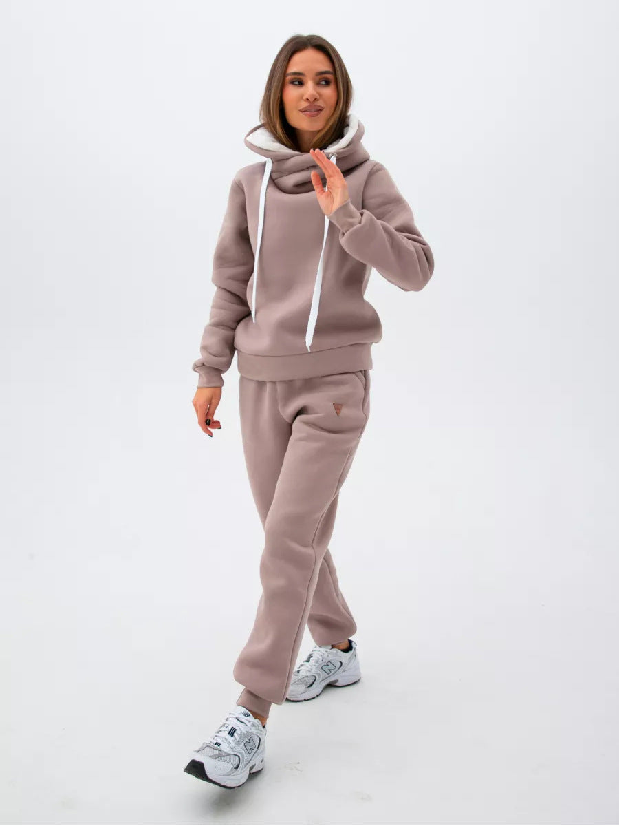 Damen Loungewear-Set mit Schalkragen-Hoodie und taillierter Jogginghose – Élanora
