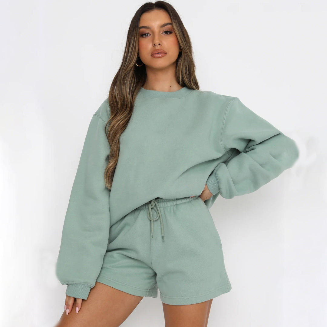 Damen Oversize-Lounge-Set mit French-Terry Sweatshirt, Rundhals und lockeren Sweatshorts – Avérine