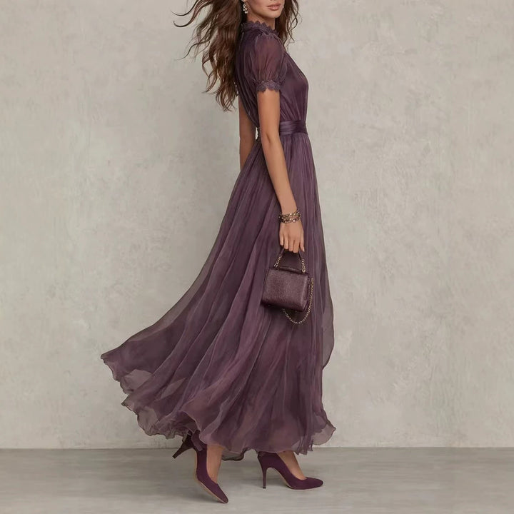 Damen nan langes Chiffon-Abendkleid mit Spitzen‑Stehkragen, Schlüsselöffnung und taillierter Schärpe Echo Archiv