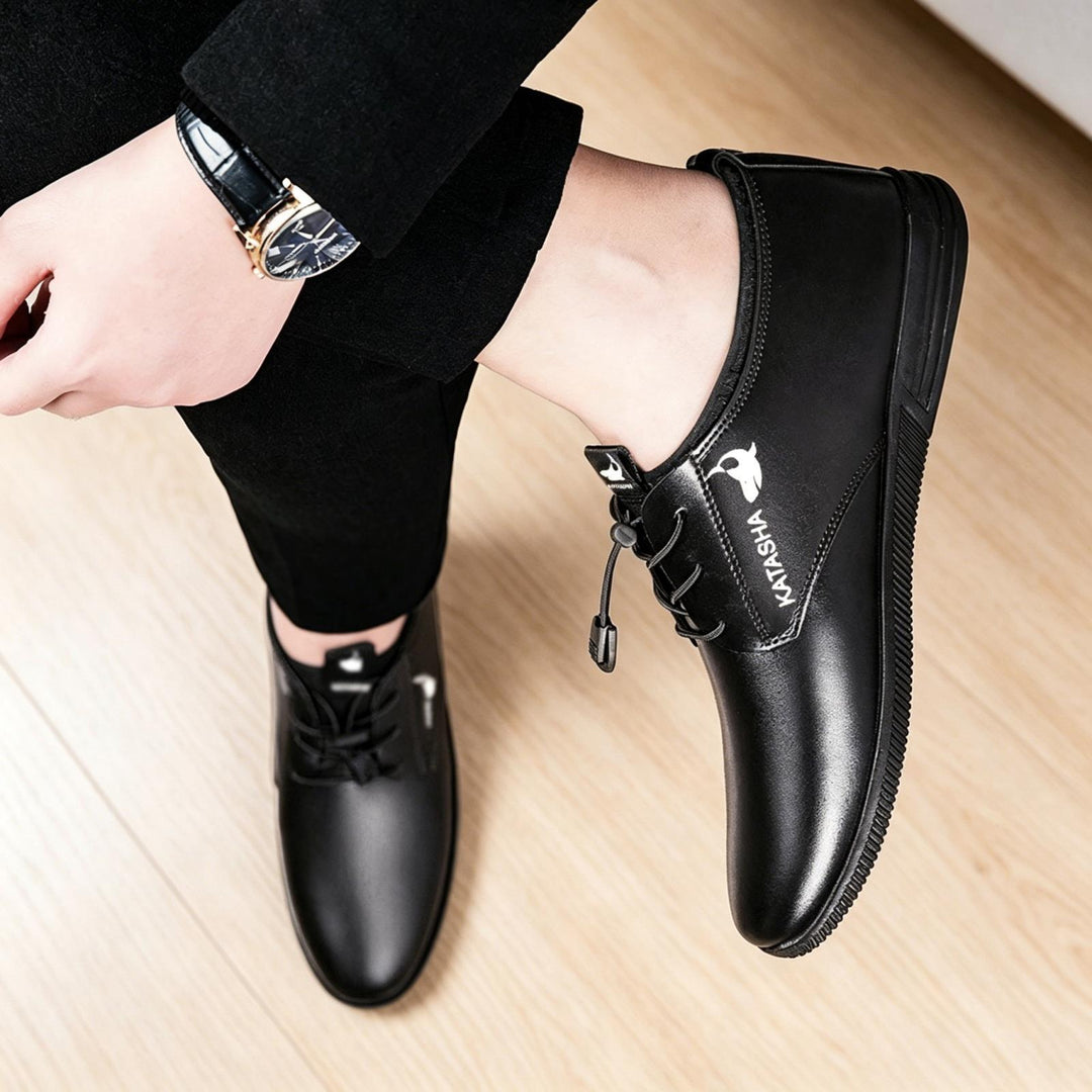 Herren Elegante und stilvolle Leder-Sneaker Echoarchiv