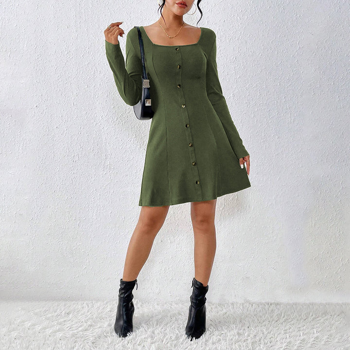 Damen ausgestelltes Strick‑Korsagenkleid mit durchgehender Knopfleiste, Square‑Neck und figurformenden Teilungsnähten – Élara