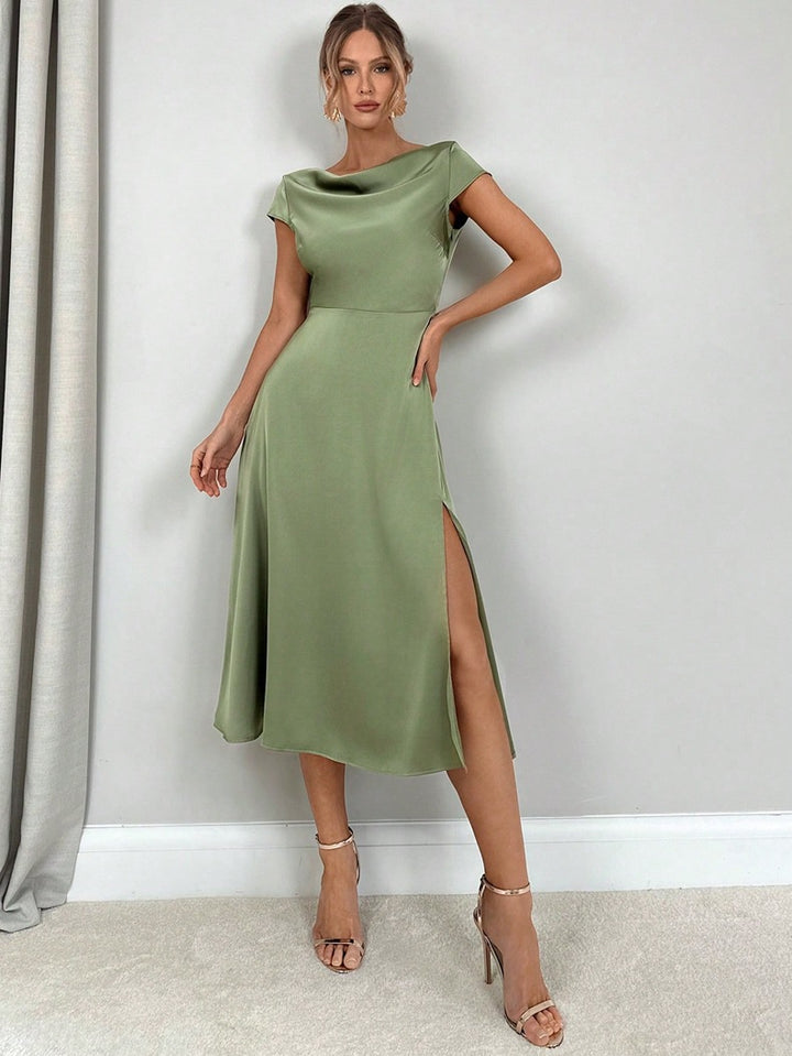 Damen Midi-Kleid mit eleganten Seitenschlitzen und fließendem Satinfinish Echo Archiv