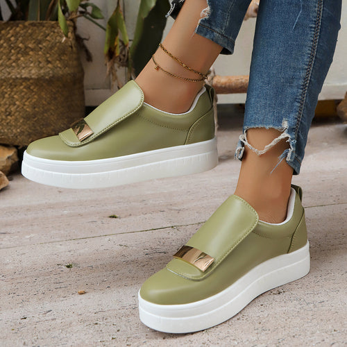 Damen  Slip-On Plateau-Sneaker mit dekorativer Metallapplikation und gepolstertem Komfortfußbett Echo Archiv