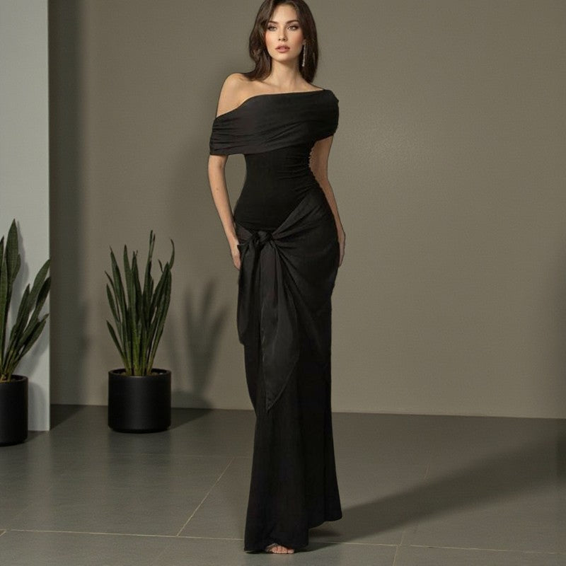 Damen Langarm Maxikleid mit asymmetrischem Schnitt und dekorativen Drapierungen Echo Archiv
