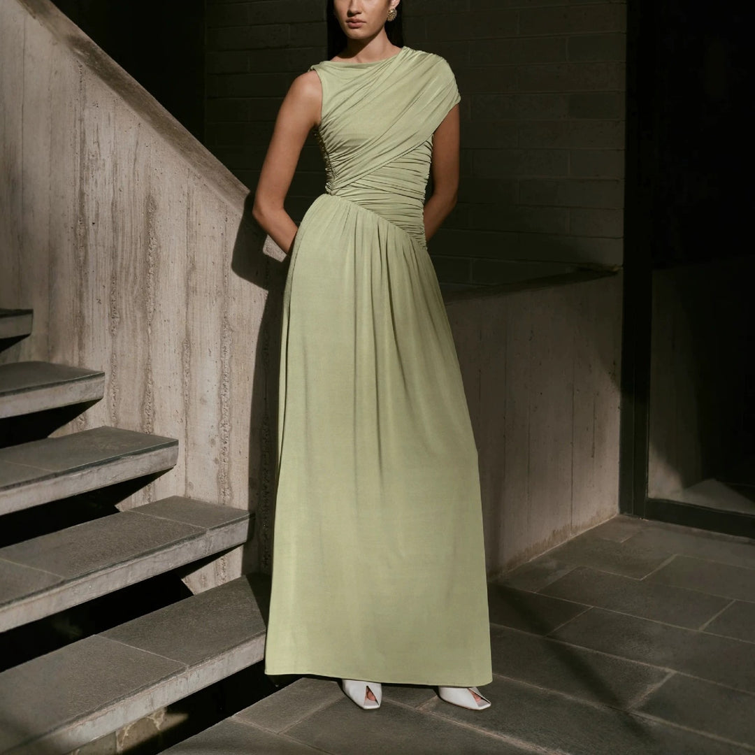 Damen Elegantes Abendkleid mit asymmetrischen Rüschendetails Echo Archiv