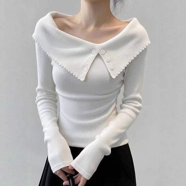 Damen Eleganter Pullover mit weitem Kragen und Knopfdetails Echo Archiv
