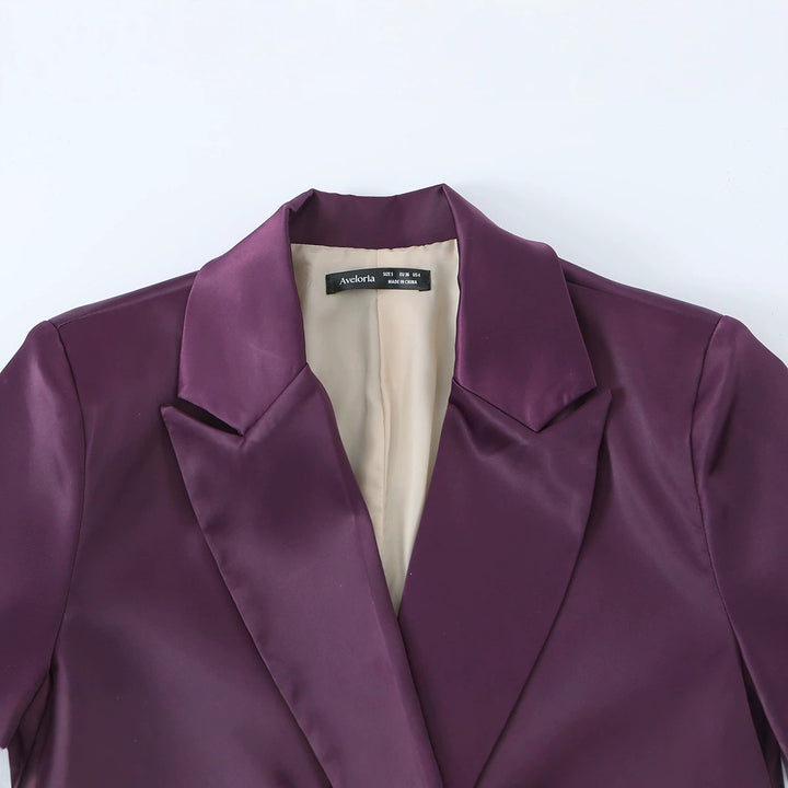 Damen Eleganter Satin-Blazer im Oversized-Look mit Schalkragen und Pattentaschen Echoarchiv