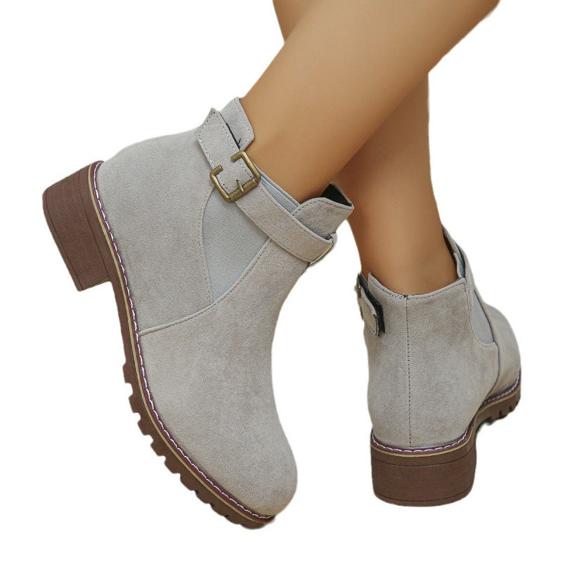 Damen kurze Ankle-Boots im Vintage-Velours-Look mit Schnallenriemen und profilierter Gummisohle Echo Archiv