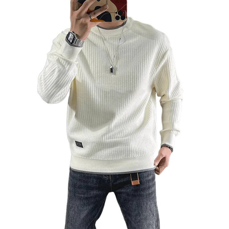 Herren Feinstrick-Ripppullover mit Rundhalsausschnitt und legerer Oversize-Passform Echoarchiv