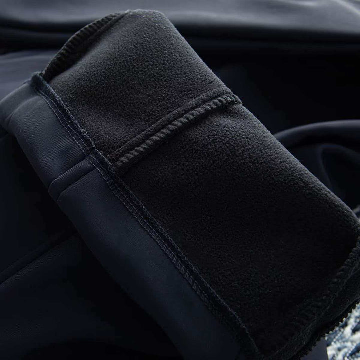 Damen nan kurz geschnittenes Bouclé-Blouson-Set mit Stehkragen, verdecktem Reißverschluss und High-Waist Schlaghose Echo Archiv