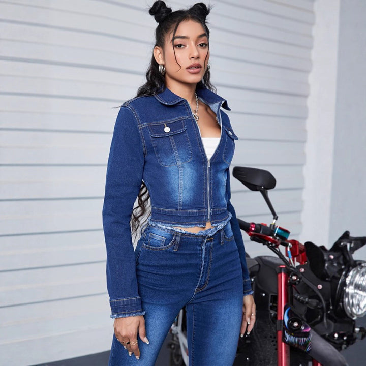 Damen Kurze taillenlange Jeansjacke mit Reißverschluss und ausgefranstem Bund Echo Archiv