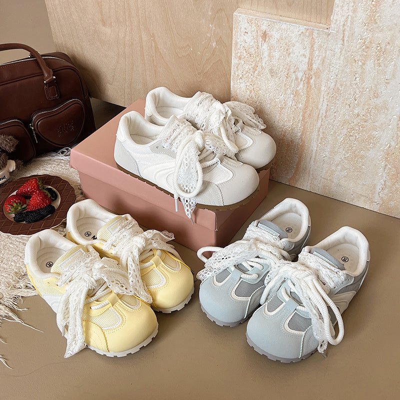 Damen Sneaker mit romantischem Spitzen-Schnürsystem Echo Archiv