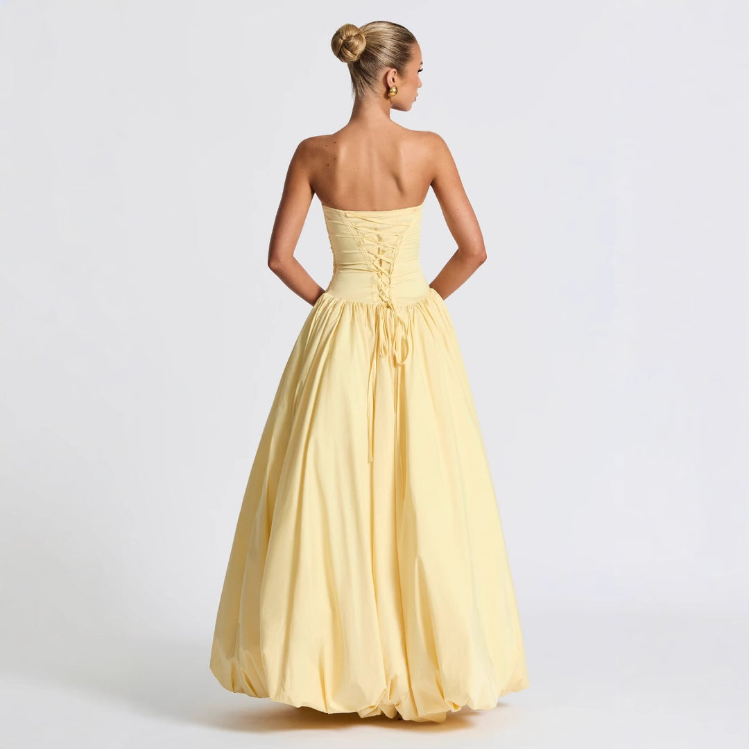Damen Abendkleid mit figurbetontem Oberteil und asymmetrischem Rock Echo Archiv