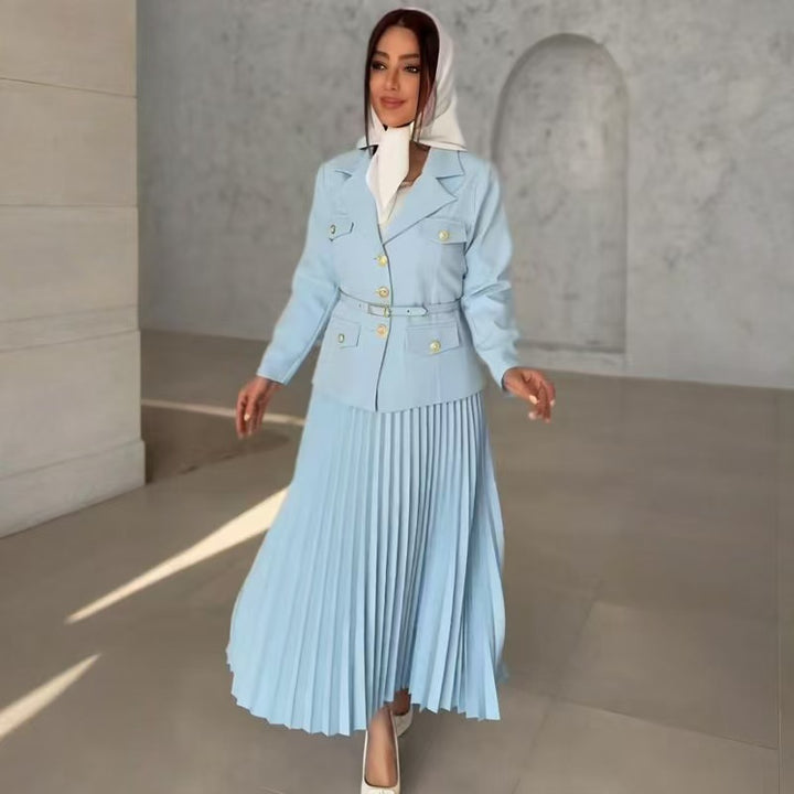 Damen Taillierter Blazer mit Gürtel und Plissierter Maxirock Set – Valéne