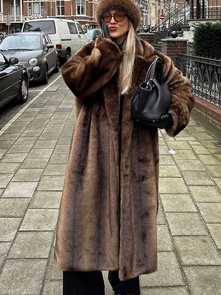 Damen Luxuriöser langer Kunstpelz-Mantel mit Oversize-Schnitt und wärmender Fütterung Echoarchiv