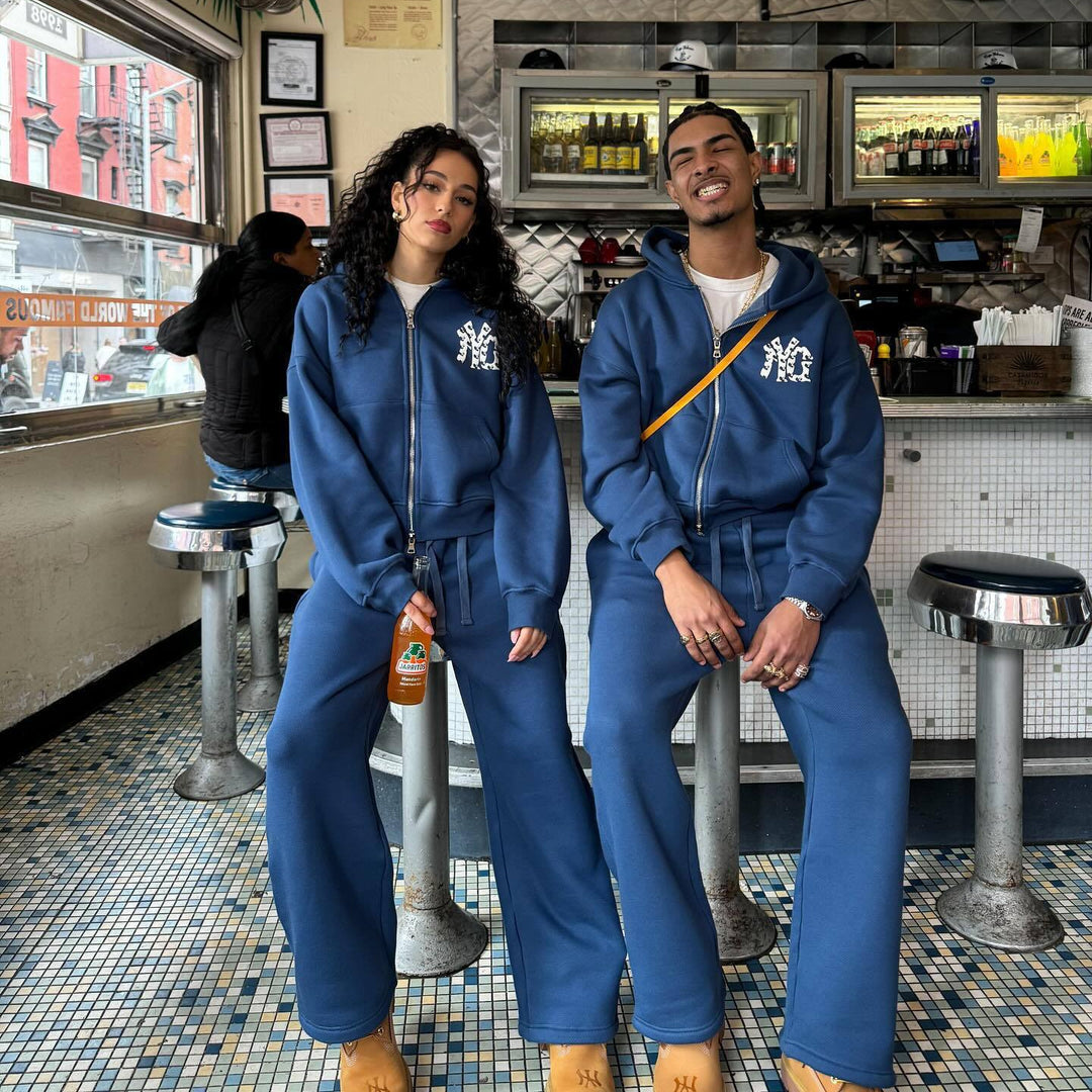 Unisex nan weit geschnittene Kapuzen-Sweatjacke mit beidseitig öffnendem Reißverschluss und Logo-Applikation Echo Archiv