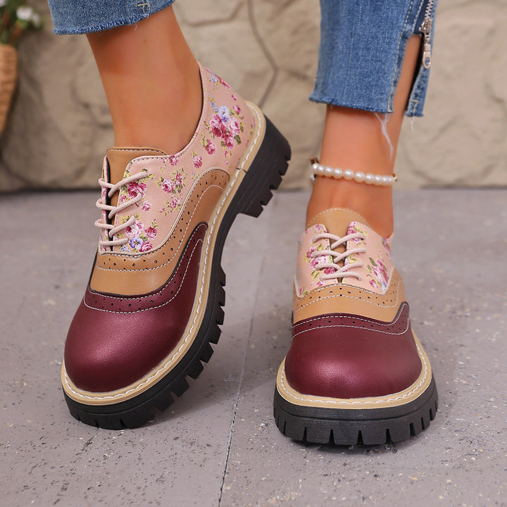 Damen florale Brogue-Schnürschuhe mit mehrlagigem Materialmix und profilierter Gummisohle Echo Archiv