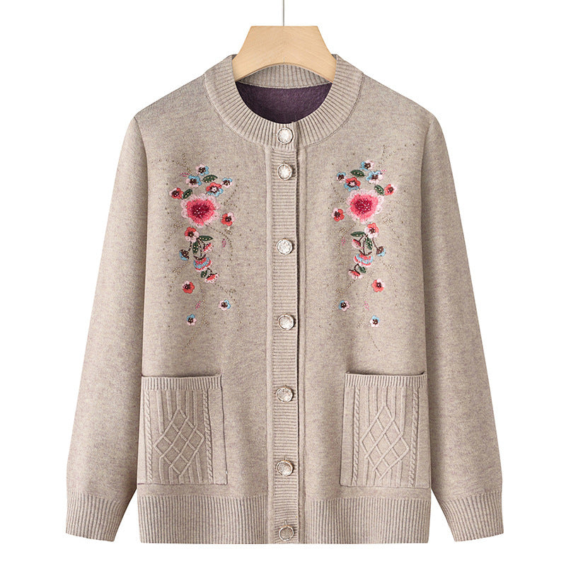 Damen bestickte Strickjacke mit Rundhalsausschnitt, Zierknopfleiste und aufgesetzten Taschen – Veloura