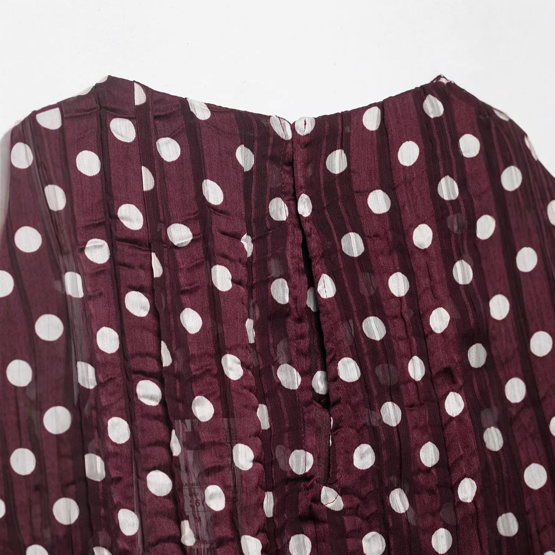 Damen Ärmellose plissierte Chiffonbluse mit Tupfenmuster und Wasserfallkragen Echoarchiv