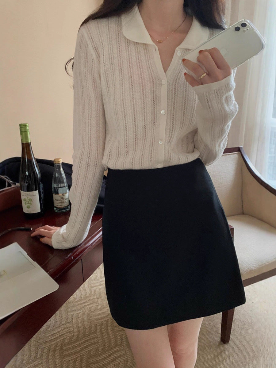 Damen Leichter Ajourstrick-Knopfccardigan mit Hemdkragen und feiner Zopfmusterstruktur Echoarchiv