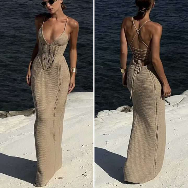 Damen Häkel-Maxikleid mit tiefem V-Ausschnitt und figurbetontem Schnitt Echo Archiv