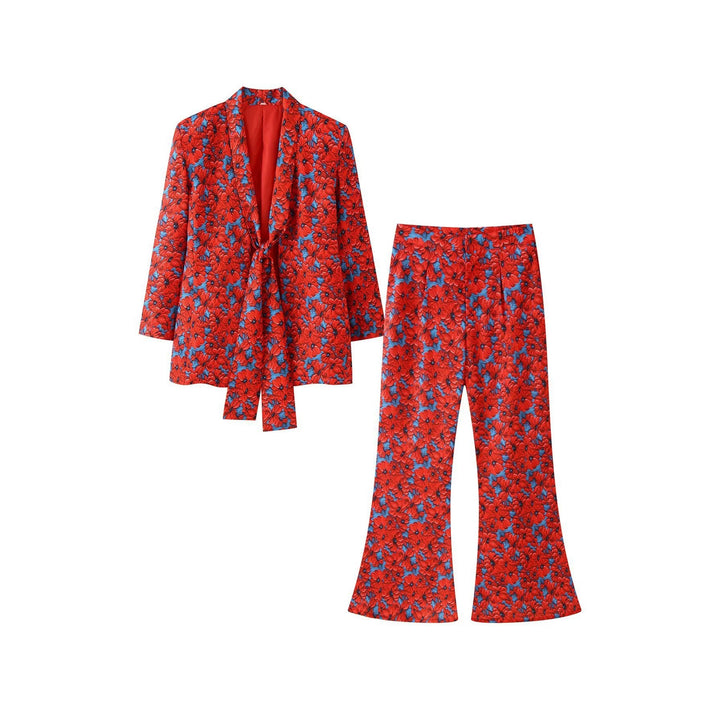 Damen 20+ zweiteiliges Satinset mit lockerem Knotenblazer und weiter Palazzohose Echo Archiv