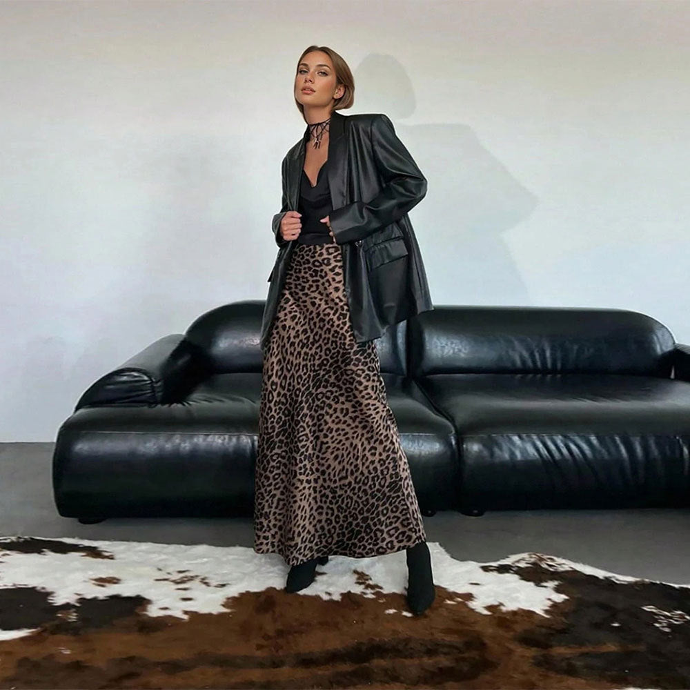 Damen Maxirock mit hohem Bund, ausgestellter A-Linie und markantem Leopardenprint – Valéora