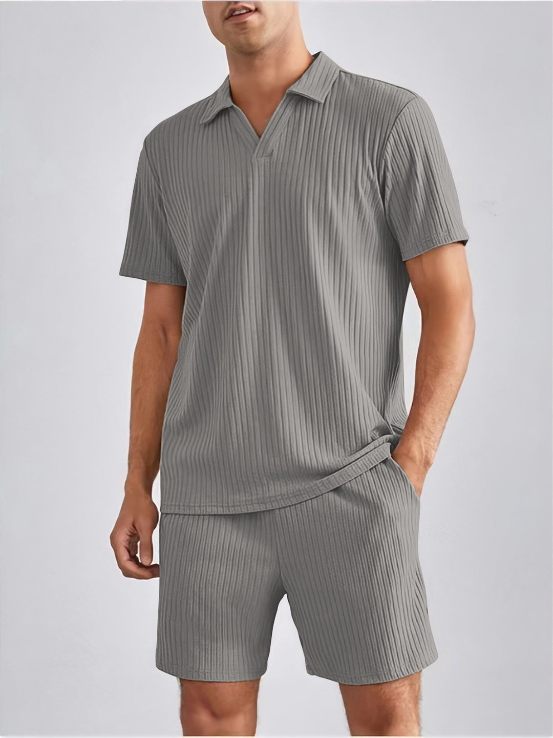 Herren Freizeit-Set mit strukturiertem Oberteil und Shorts Echoarchiv