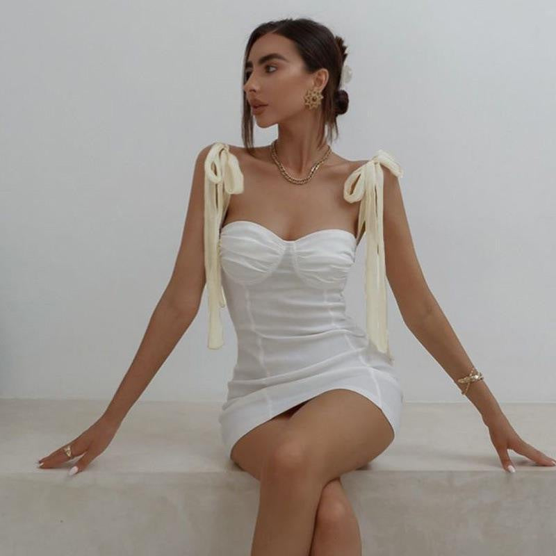 Damen Figurbetontes Minikleid mit trägerloser Bustier-Optik und charmanten Schleifen Echo Archiv
