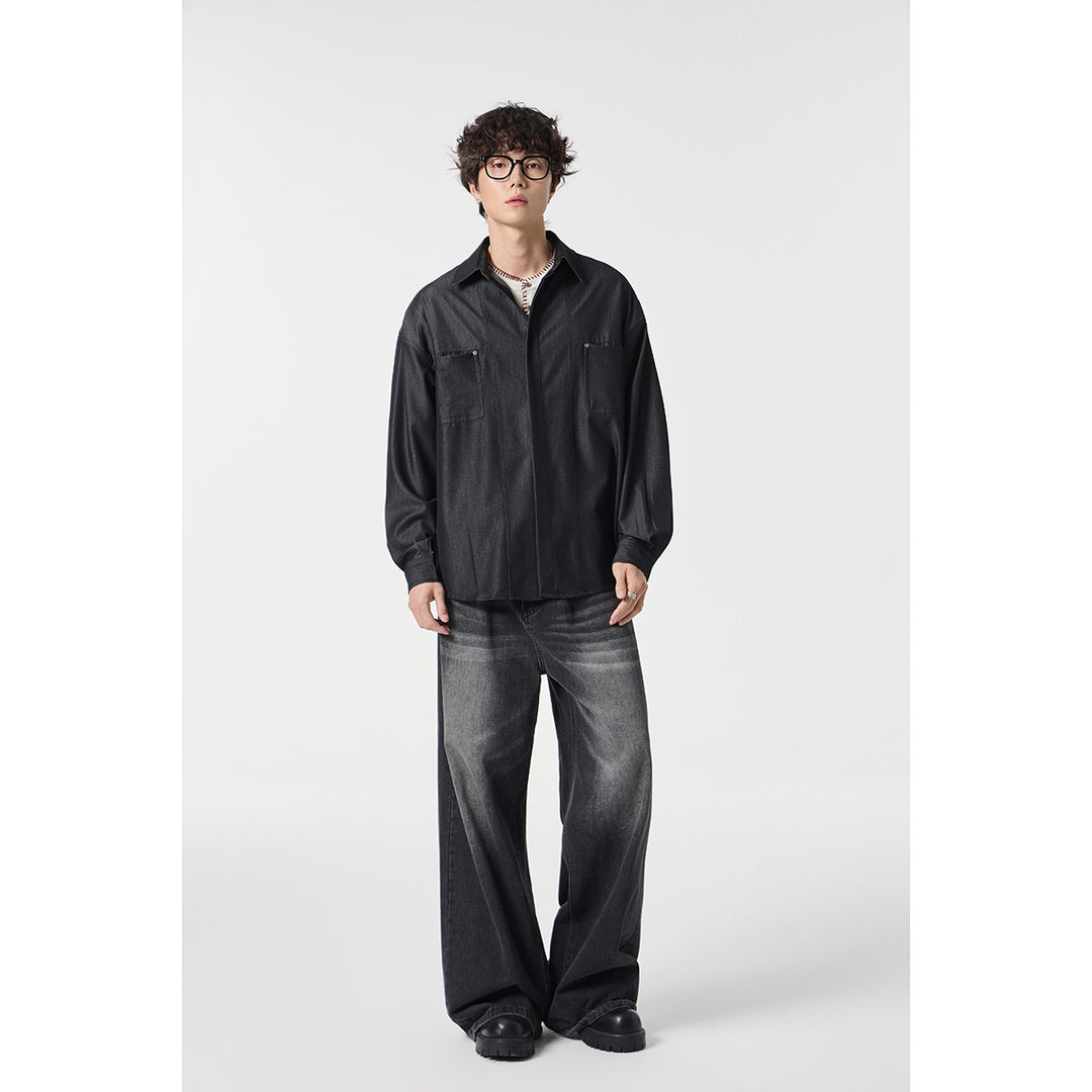 Herren Oversize Hemdjacke aus leichter Denim-Qualität mit verdeckter Knopfleiste und Brusttaschen Echoarchiv
